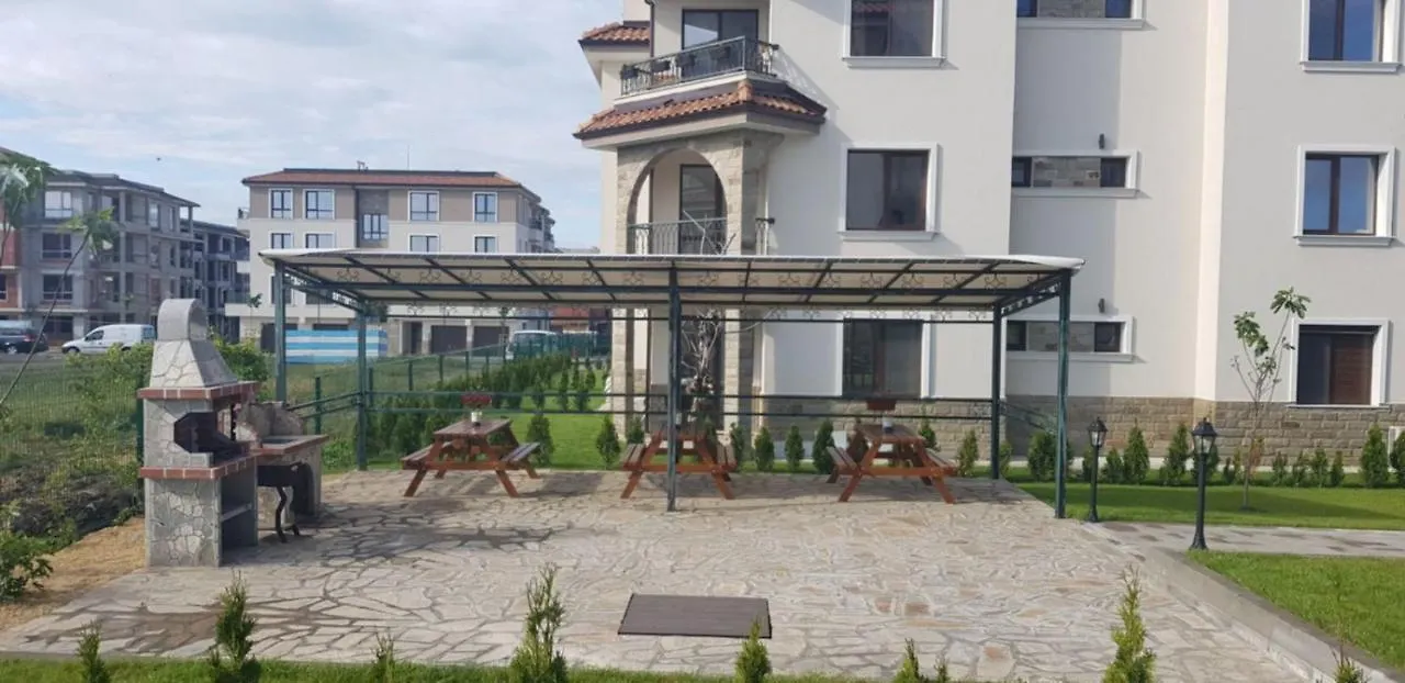 Bayview Apartments Burgas