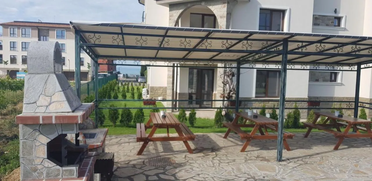 Bayview Apartments Burgas